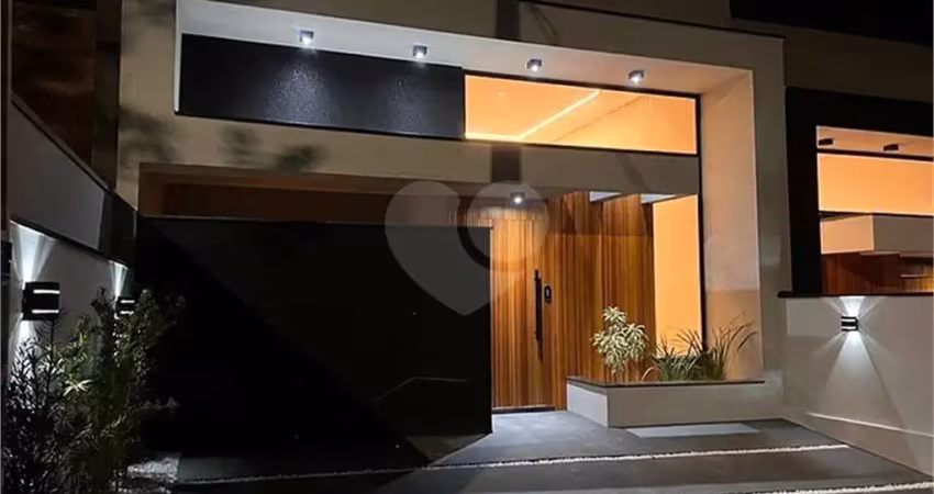 Casa  à venda com 2 quartos, sendo 1 suíte,  no condomínio ypes 3, tatuí - sp
