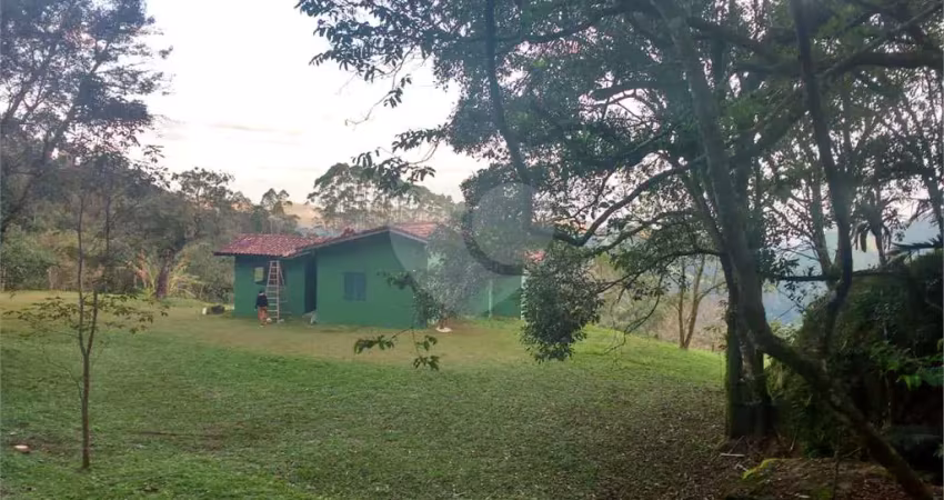 Sítio à venda com 2 quartos no centro, são francisco xavier - sp