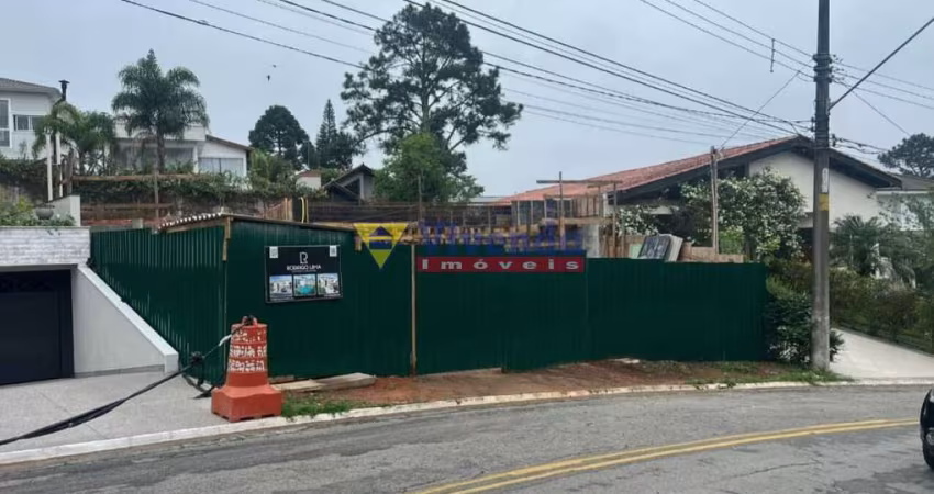 Residência em construção na Morada das FLores