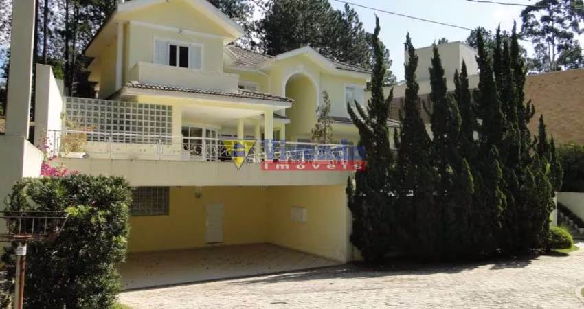 Maravilhosa casa em Aldeia da Serra, casa de condomínio fechado, oportunidade