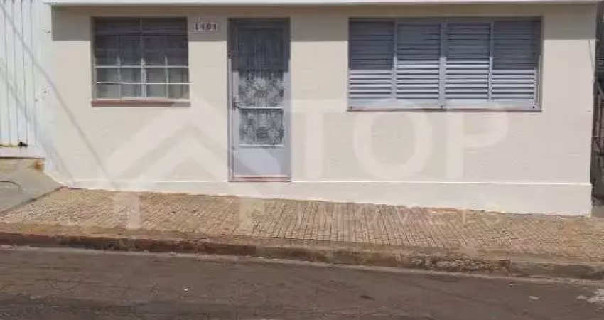 Excelente casa de 2 dormitorios, em excelente localizacao