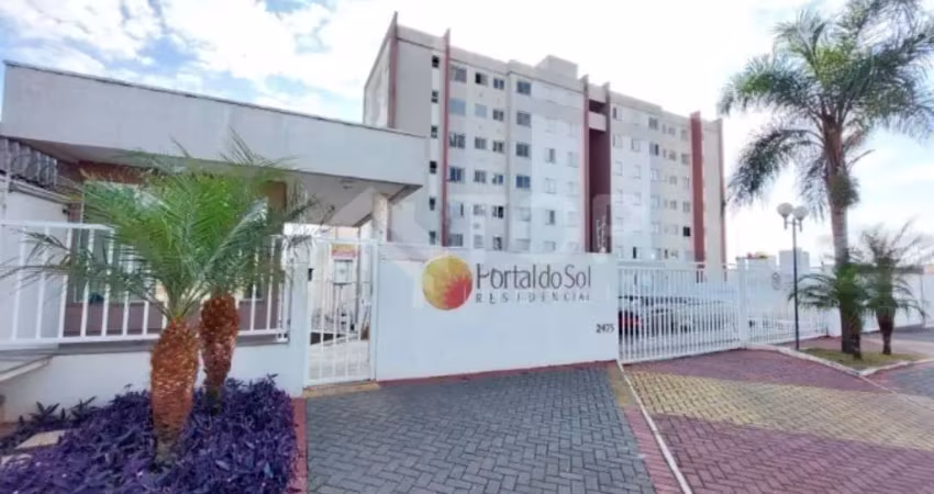 Lindo apartamento para venda ou locacao em condominio fechado, com portaria 24 horas, todo planejado com armarios embutidos.