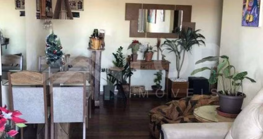 APARTAMENTO À VENDA MOBILIADO COM DOIS QUARTOS NA REGIÃO CENTRAL