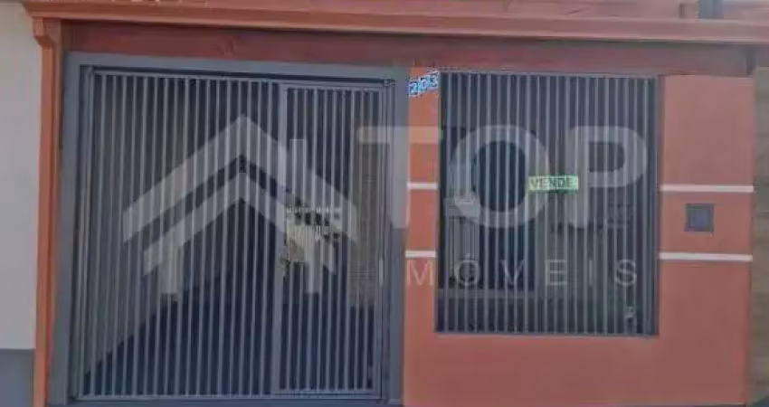 CASA A VENDA COM DOIS QUARTOS SENDO 1 SUITE NO JARDIM BOTAFOGO