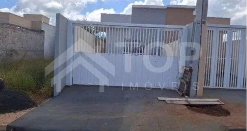 Excelente casa de 2 dormitórios novinha no Parque Industrial para vendas
