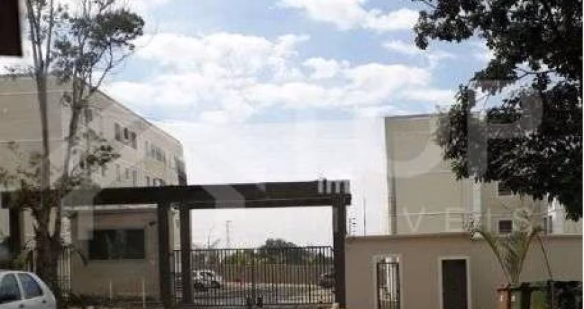 Excelente apartamento com 2 dormitórios no Res. Monte Logan