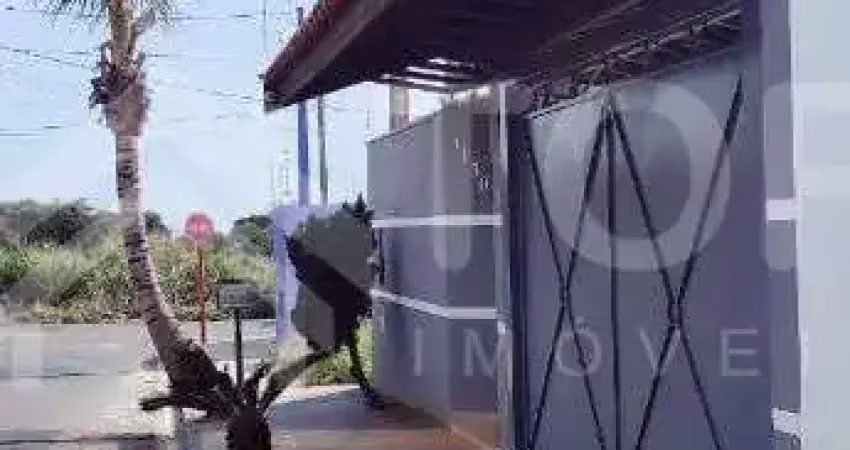Linda casa com 2 dormitorios, picina area coberta com churrasqueira no bairro jardim embare