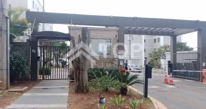 Apartamento de 2 dormitorios com armarios e churrasqueira em sao carlos