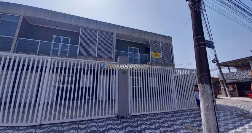 Casa com 02 dormitórios com sacada  - Jardim Melvi