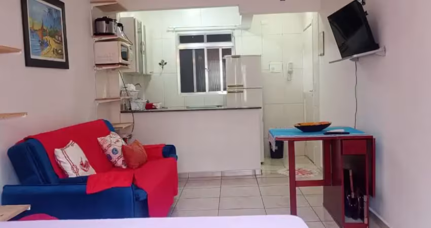 Linda kitnet localizada no bairro aviação.  80 metros da praia -