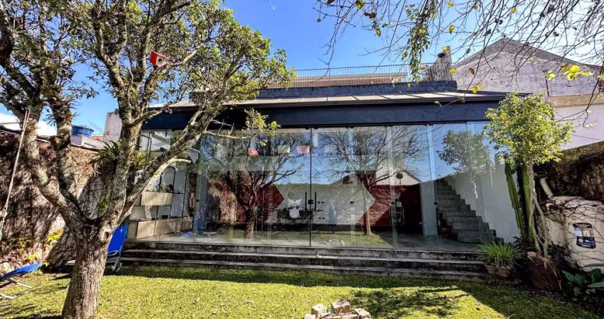 Casa de frente para rua à venda no  Boa Vista - Curitiba/PR