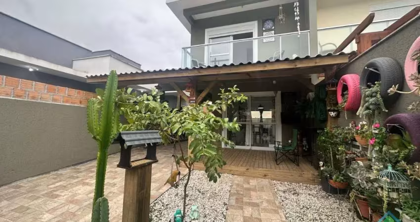 Casa com 2 quartos à venda na Rua Carijó, 157, Bela Vista, Palhoça