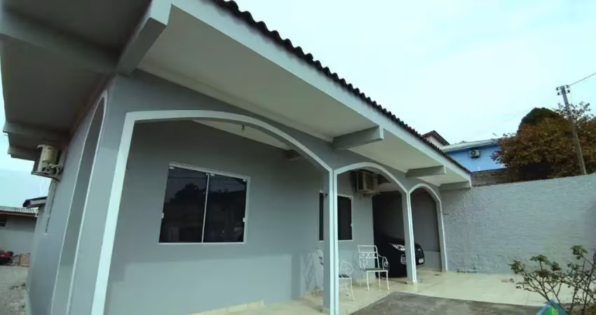 Casa com 3 quartos à venda na Rua Alda Ribas da Luz, 08, Serraria, São José