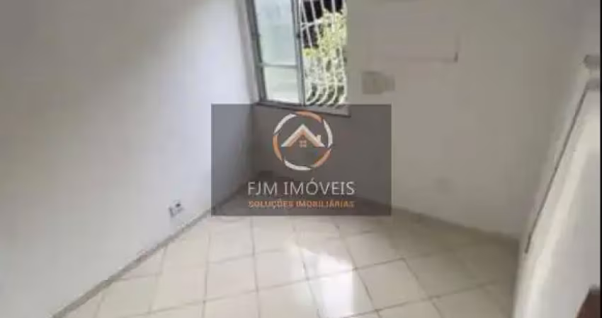Apartamento em Santa Rosa - Niterói: 60m², 3 quartos, suíte e banheiro por R$240.000 para venda e locação