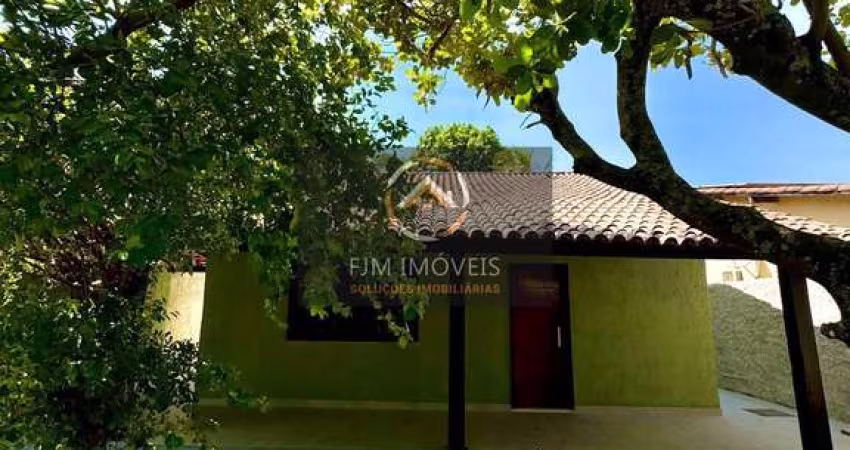 Casa em Itaipu, Niterói: 3 dormitórios, 100m², 1 suíte, 3 banheiros