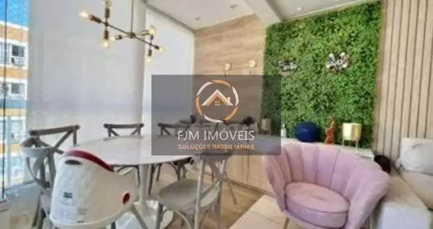 Cobertura em Icaraí - Niterói: 3 Dorms, 206m² por R$ 1,7M