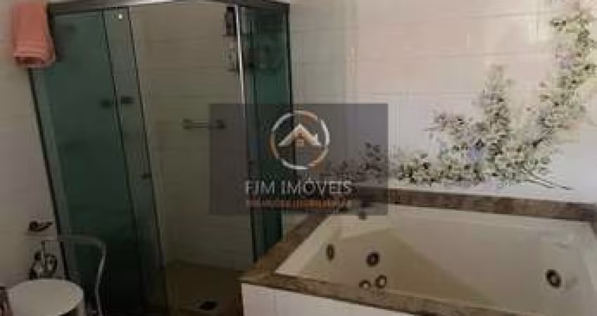 FJM Imóveis vende: Casa à Venda em Camboinhas, Niterói - 5 Dormitórios por R$ 1,7M