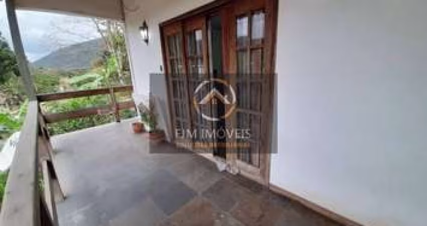 Casa à Venda em Engenho do Mato - Niterói