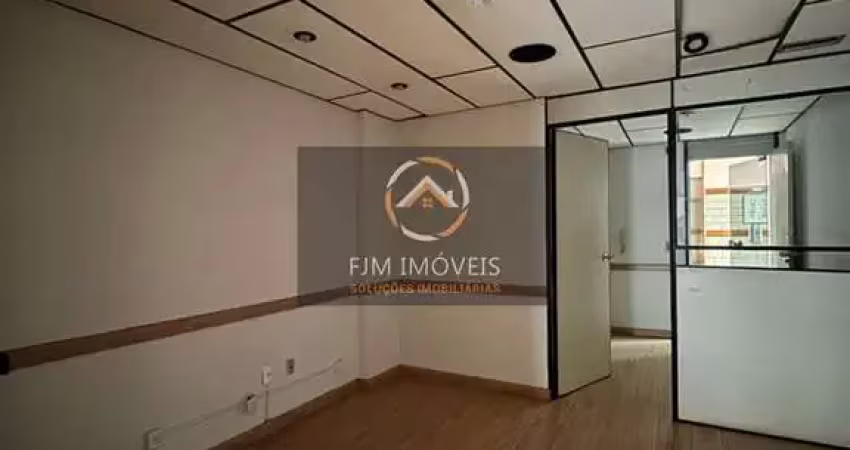 FJM IMÓVEIS VENDE: sala comercial no melhor edifício comercial do centro de Niterói, São 40 metros de sala, dividido em 2 ambientes comerciais, recepção, cozinha e banheiro.