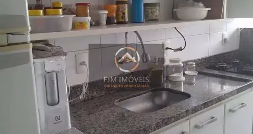 Venda de Apartamento 2 Dormitórios ,1 suíte ,1 vaga no Centro de Niterói - R$440 k