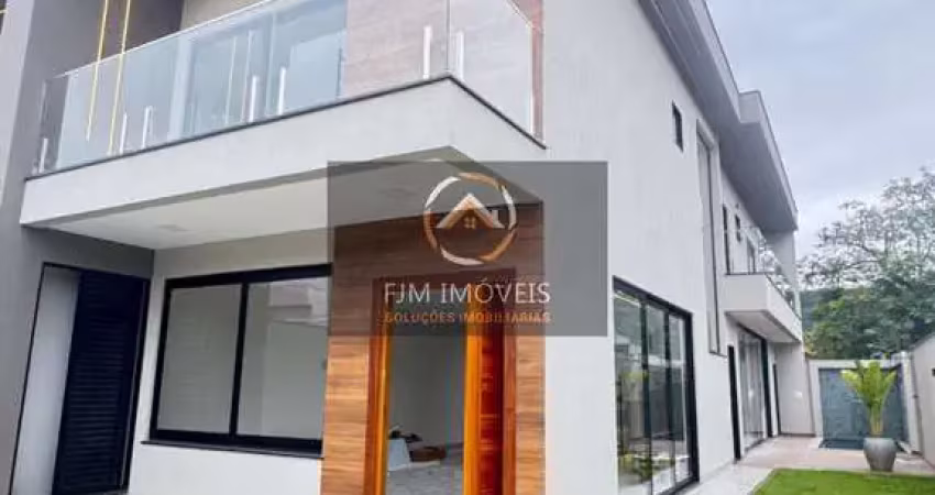 FJM IMÓVEIS VENDE: Casa em Itaipu Niterói: 3 Suítes, 160m² por R$1.600.000