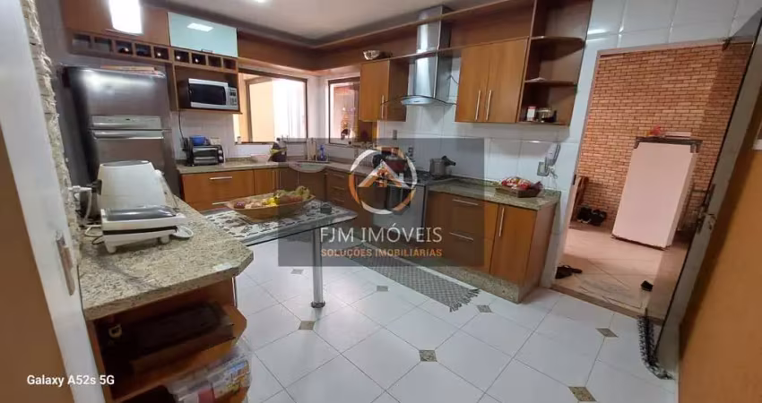 Casa de Condomínio em Tribobó  -  São Gonçalo