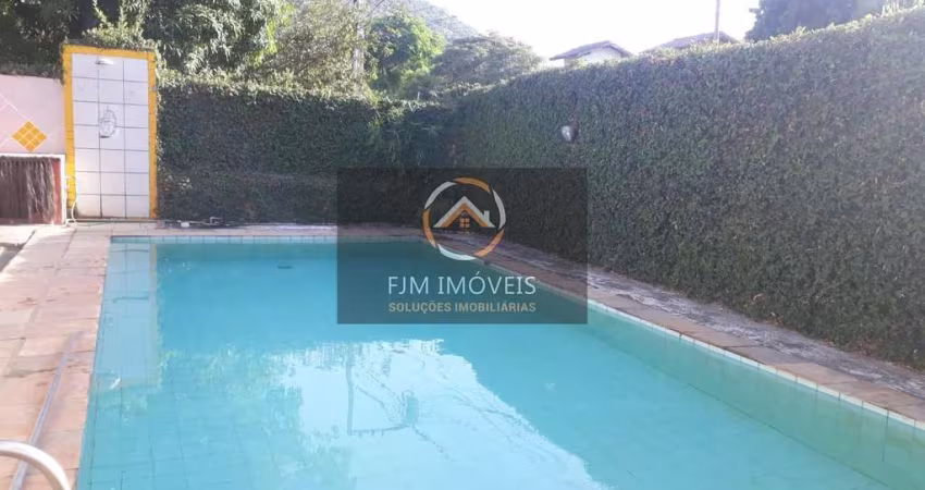 FJM Imóveis vende: Casa em Condomínio à Venda em Itaipuaçu.