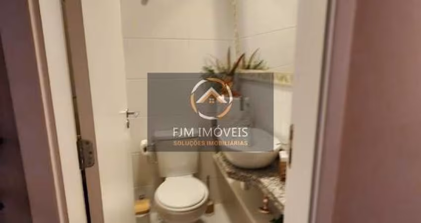 Venda de Apartamento em Itaipu, Niterói - 2 Dormitórios, R$ 920k