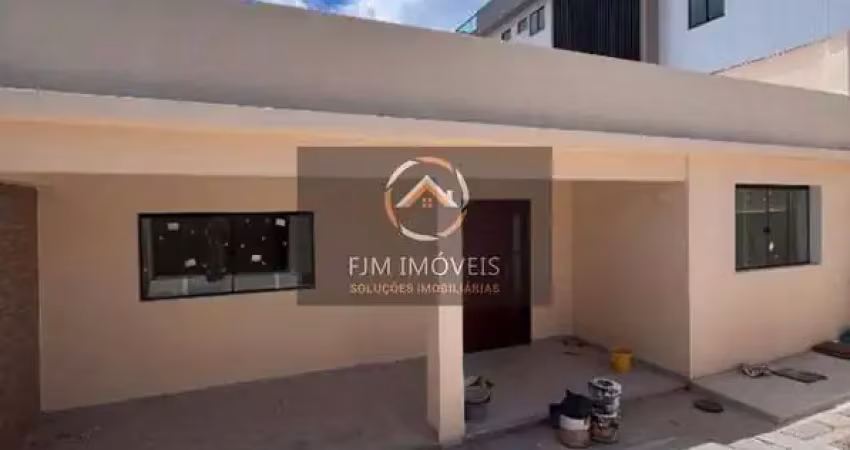 Casa em Piratininga, Niterói | 3 Quartos, 200m², R$1,5 Mi