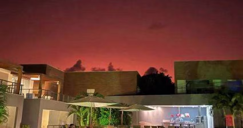 Casa de condomínio para venda com 168 metros quadrados com 4 quartos
