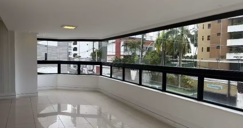 Apartamento na Graça com 3/4
