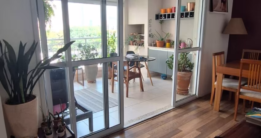 Apartamento para venda tem 96 metros quadrados com 3 quartos