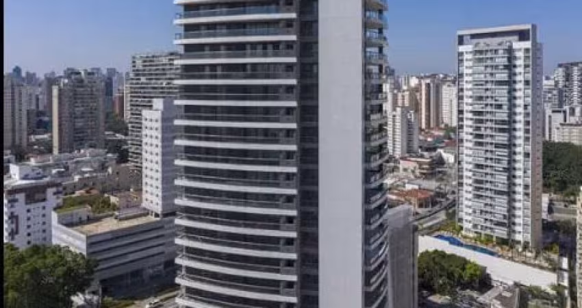 Duplex para venda possui 324 metros quadrados com 4 quartos em Vila Nova Conceição - São Paulo - SP