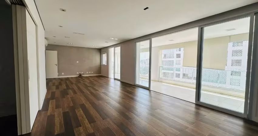 Apartamento a venda no du champ, 233m, 3 quartos sendo 3 suítes, 4 vagas.