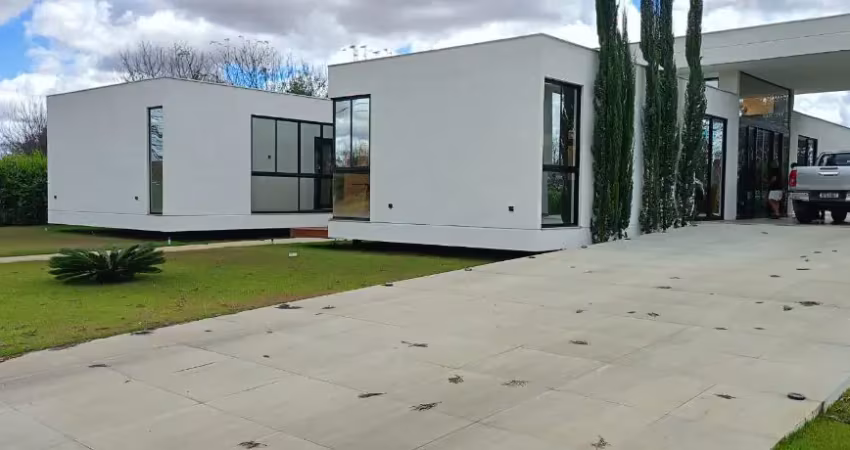 Casa em condomínio fechado com 4 quartos à venda na Avenida Getúlio Vargas, 0, Residencial Haras Camping Club, Barra do Choça