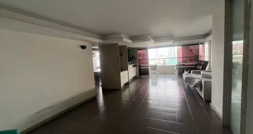 Apartamento para venda possui 158 metros com 3 quartos sendo 1 suíte com 2 vgs - em casa forte - recife - pe
