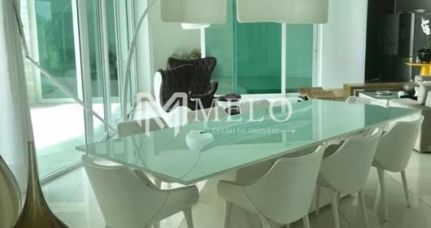 Alto Padrão em Alphaville - PORTEIRA FECHADA.