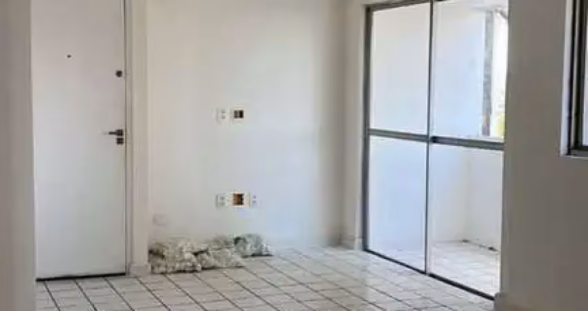 Aluguel em casa amarela com 3qts., 1suite, 2vagas com 90m2