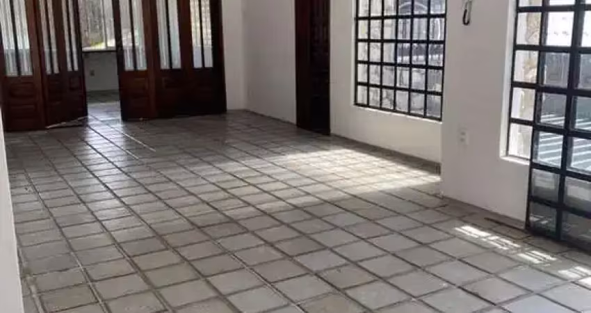 Casa dúplex - 4qts., 2suites, 4vagas, 460m2 no cordeiro