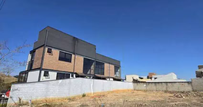 Terreno à venda no Loteamento Jardim Nova Europa, Poços de Caldas 