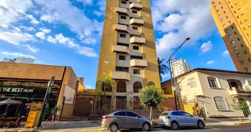 Cobertura com 3 quartos para alugar no Centro, Poços de Caldas 