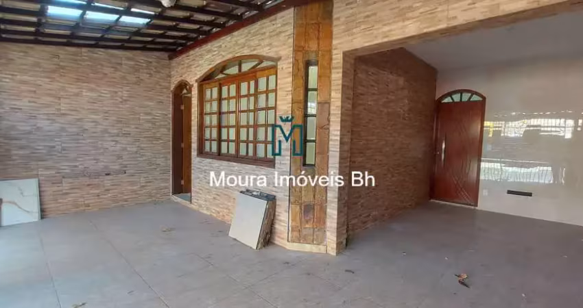 Casa com 3 quartos à venda na Santa Mônica, Belo Horizonte 