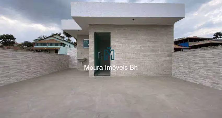 Cobertura 3 quartos sendo 1 suíte 1 vaga de garagem no bairro santa mônica