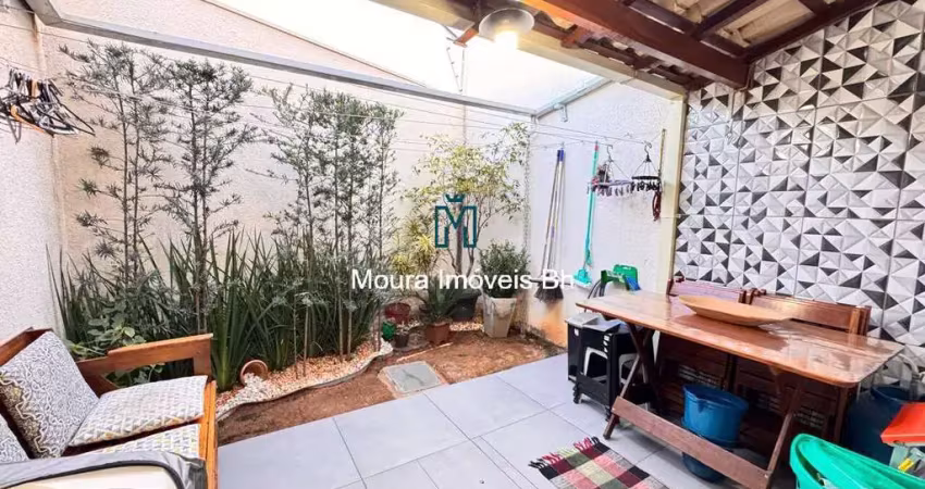 Casa geminada com 2 quartos, 2 vagas no bairro vila cloris