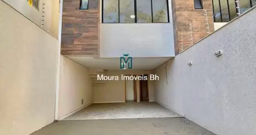 Casa triplex com 3 quartos, 4 vagas no bairro itapoã