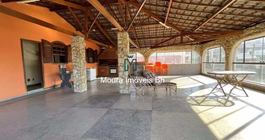 Casa colonial estilo padrão no bairro piratininga.. á vista