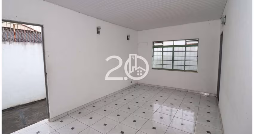 Casa para Venda em São Paulo, Vila Francos, 2 dormitórios, 1 banheiro, 4 vagas