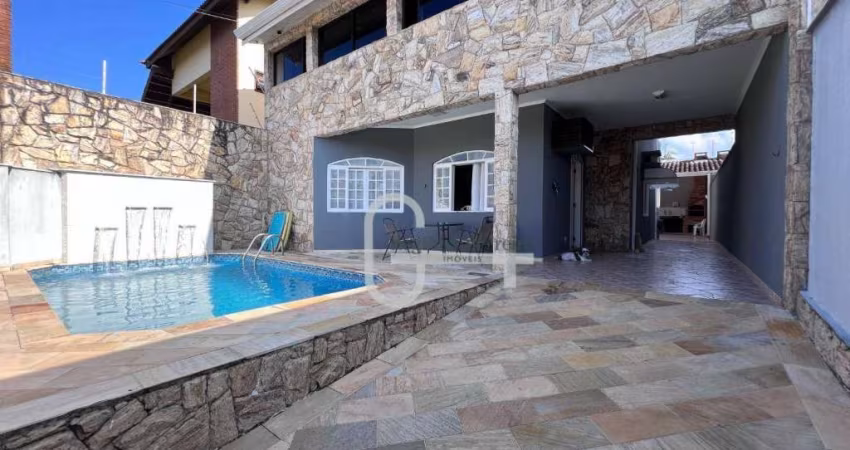 Casa com 3 dormitórios à venda, 232 m² por R$ 590.000,00 - Parque Balneário Oásis - Peruíbe/SP