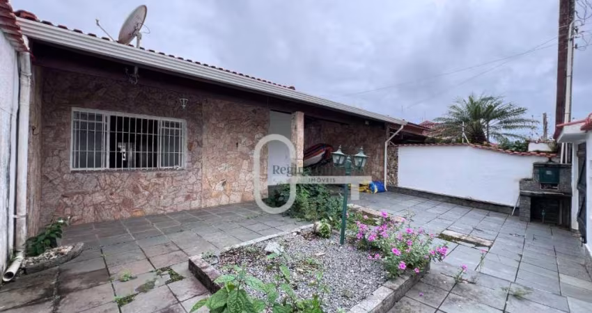 Casa com 2 dormitórios à venda, 160 m² por R$ 400.000,00 - Estância Balneária Maria Helena Novaes - Peruíbe/SP
