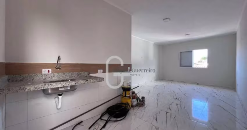 Apartamento à venda no coração de peruíbe, no bairro centro.